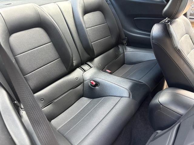 マスタング エコブーストプレミアム オートチェック有り シェルビーGT500仕様フルカスタム 可変式バルブ4本出しマフラー 本革シート スモークテール キャンディーレッドキャリパー(37枚目)