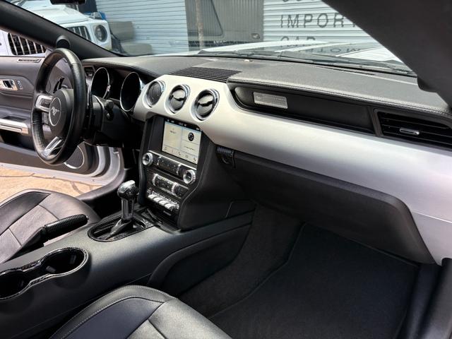 マスタング エコブーストプレミアム オートチェック有り シェルビーGT500仕様フルカスタム 可変式バルブ4本出しマフラー 本革シート スモークテール キャンディーレッドキャリパー(40枚目)