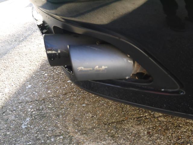 グランカブリオ ベースグレード　グランカブリオ！カーボンステアリング！赤革！パワークラフト可変式マフラー！ｘパイプ！ｍｃフロントバンパー！ハイパーフォージド２１ＡＷ！車高調！社外ボンネット！トランクスポイラー！パーキングセンサー！（22枚目）