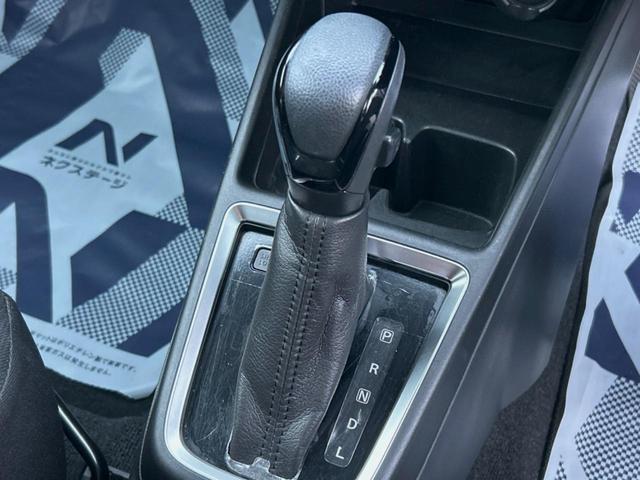 スイフト ＸＧ　ＳＤナビ　バックカメラ　禁煙車　ドラレコ　スマートキー　ＥＴＣ　シートヒーター　オートエアコン　Ｂｌｕｅｔｏｏｔｈ　ＣＤ　ＤＶＤ再生　フルセグ　フロントフォグライト　シートリフター　前席バニティミラー（26枚目）