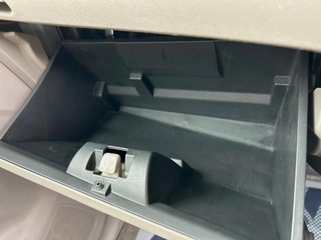 パレット リミテッドＩＩ　両側電動ドア　ＳＤナビ　禁煙車　スマートキー　ＨＩＤヘッド　オートライト　ＣＤ　ＤＶＤ再生　フルセグ　エアコン　収納付アームレスト　シートリフター　シートベルトアジャスター　シートアンダーボックス（26枚目）