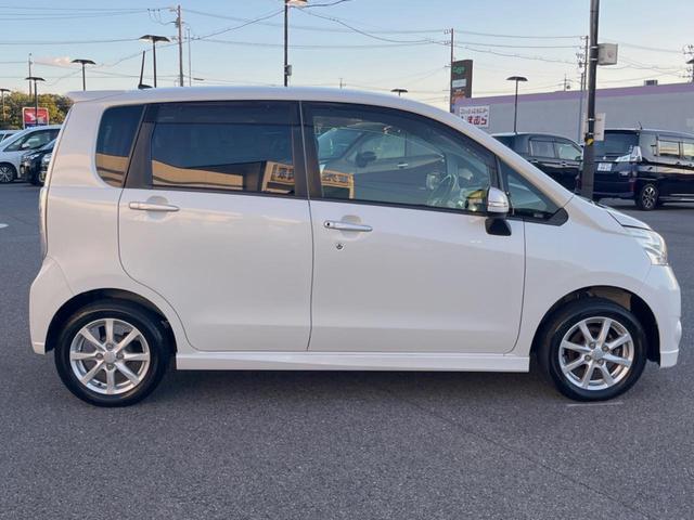 ムーヴ カスタム Xリミテッド 純正SDナビ バックカメラ 禁煙車 スマートキー HIDヘッド ETC オートエアコン 純正14インチアルミ CD 地デジ シートリフター 電動格納ミラー アームレスト アイドリングストップ(38枚目)