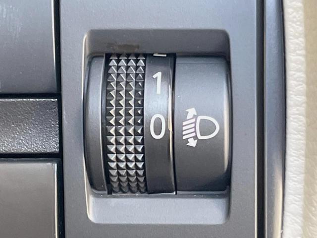 ルークス S 衝突被害軽減システム 禁煙車 コーナーセンサー AM/FMオーディオ オートライト キーレスキー 車線逸脱警報 シートアンダーボックス シートリフター シートベルトアジャスター アームレスト(31枚目)