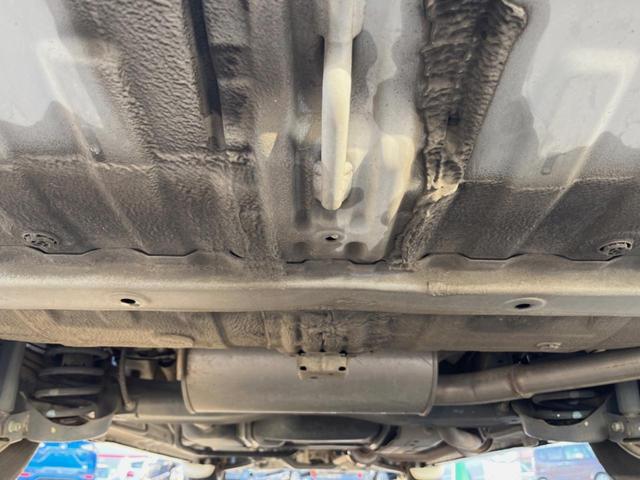 ステップワゴン Ｇ　ＨＩＤエディション　両側電動ドア　禁煙車　ＨＩＤヘッド　オートライト　ＥＴＣ　オートエアコン　ＣＤ　ＤＶＤ再生　バックカメラ　電動格納ドアミラー　キーレスキー　シートリフター　シートベルトアジャスター　前席バニティミラー（20枚目）