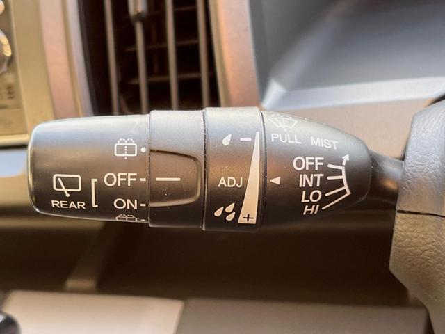 ステップワゴン Ｇ　ＨＩＤエディション　両側電動ドア　禁煙車　ＨＩＤヘッド　オートライト　ＥＴＣ　オートエアコン　ＣＤ　ＤＶＤ再生　バックカメラ　電動格納ドアミラー　キーレスキー　シートリフター　シートベルトアジャスター　前席バニティミラー（24枚目）