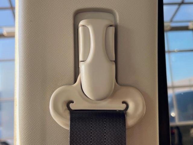 ステップワゴン Ｇ　ＨＩＤエディション　両側電動ドア　禁煙車　ＨＩＤヘッド　オートライト　ＥＴＣ　オートエアコン　ＣＤ　ＤＶＤ再生　バックカメラ　電動格納ドアミラー　キーレスキー　シートリフター　シートベルトアジャスター　前席バニティミラー（31枚目）