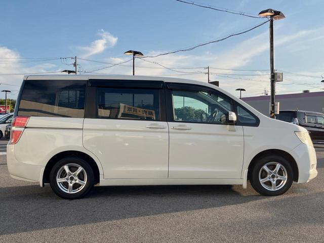 ステップワゴン Ｇ　ＨＩＤエディション　両側電動ドア　禁煙車　ＨＩＤヘッド　オートライト　ＥＴＣ　オートエアコン　ＣＤ　ＤＶＤ再生　バックカメラ　電動格納ドアミラー　キーレスキー　シートリフター　シートベルトアジャスター　前席バニティミラー（39枚目）