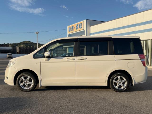 ステップワゴン Ｇ　ＨＩＤエディション　両側電動ドア　禁煙車　ＨＩＤヘッド　オートライト　ＥＴＣ　オートエアコン　ＣＤ　ＤＶＤ再生　バックカメラ　電動格納ドアミラー　キーレスキー　シートリフター　シートベルトアジャスター　前席バニティミラー（40枚目）