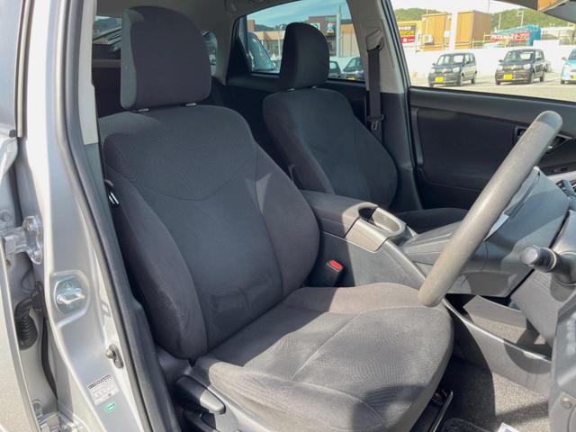 プリウス S SDナビフルセグ Bluetooth バックカメラ 禁煙車 スマートキー HIDヘッド オートエアコン スマートキー ETC オートエアコン 純正15インチアルミ CD DVD再生 LEDフォグ(11枚目)