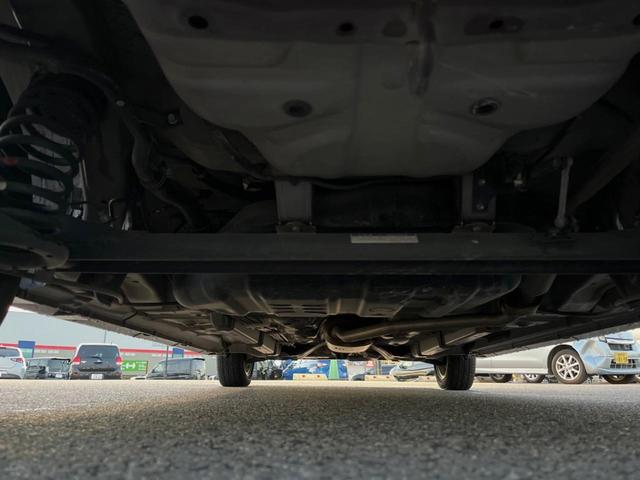 タント カスタムX 電動スライドドア 純正HDDナビ 禁煙車 スマートキー HIDヘッド ドライブレコーダー ETC オートエアコン 純正14インチアルミ CD再生 電動格納ドアミラー 収納付アームレスト シートリフター(20枚目)