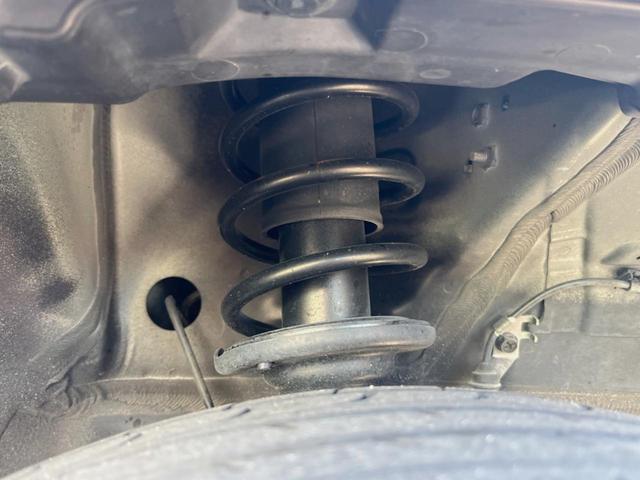 親切・丁寧な専門メカニックスタッフが応対！・車検・点検整備・事故等の修理などアフターサービスも安心。お車のカスタマイズもネクステージのサービススタッフまでご相談ください！