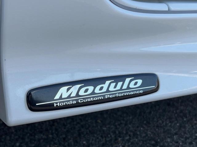 フリード G・ホンダセンシング 両側電動ドア 後席モニター モデューロエアロ バックカメラ 衝突被害軽減システム 禁煙車 ドラレコ スマートキー LEDヘッド ビルトインETC 純正15インチアルミ オートライト Bluetooth(6枚目)
