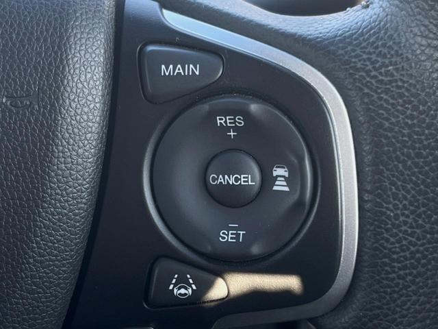 フリード G・ホンダセンシング 両側電動ドア 後席モニター モデューロエアロ バックカメラ 衝突被害軽減システム 禁煙車 ドラレコ スマートキー LEDヘッド ビルトインETC 純正15インチアルミ オートライト Bluetooth(9枚目)