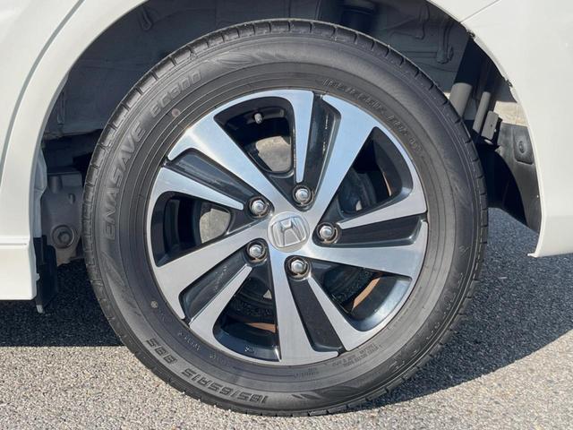 フリード G・ホンダセンシング 両側電動ドア 後席モニター モデューロエアロ バックカメラ 衝突被害軽減システム 禁煙車 ドラレコ スマートキー LEDヘッド ビルトインETC 純正15インチアルミ オートライト Bluetooth(51枚目)