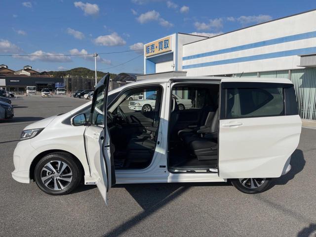 フリード G・ホンダセンシング 両側電動ドア 後席モニター モデューロエアロ バックカメラ 衝突被害軽減システム 禁煙車 ドラレコ スマートキー LEDヘッド ビルトインETC 純正15インチアルミ オートライト Bluetooth(57枚目)