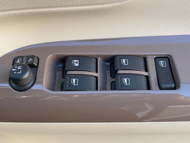 ムーヴキャンバス Ｘリミテッドメイクアップ　ＳＡＩＩ　両側電動ドア　純正ＳＤナビ　バックカメラ　衝突被害軽減システム　禁煙車　ドラレコ　コーナーセンサー　スマートキー　ＥＴＣ　オートライト　オートエアコン　Ｂｌｕｅｔｏｏｔｈ　ＣＤ　ＤＶＤ再生　フルセグ（41枚目）