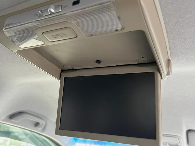 ステップワゴンスパーダ Z 両側電動ドア 純正9型SDナビ バックカメラ 禁煙車 スマートキー HIDヘッド ビルトインETC クルコン 純正16インチアルミ オートライト オートエアコン Bluetooth CD DVD再生(4枚目)