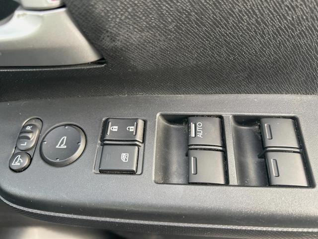 ステップワゴンスパーダ Z 両側電動ドア 純正9型SDナビ バックカメラ 禁煙車 スマートキー HIDヘッド ビルトインETC クルコン 純正16インチアルミ オートライト オートエアコン Bluetooth CD DVD再生(42枚目)