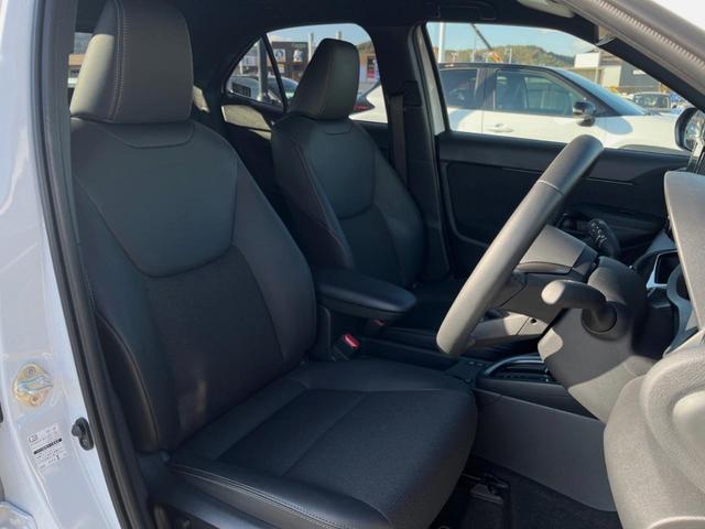 ヤリスクロス ハイブリッドZ 純正8型ナビ 全周囲カメラ 衝突被害軽減装置 レーダークルーズ 禁煙車 ドラレコ コーナーセンサー LEDヘッド ETC 純正18インチアルミ オートライト 前席シートヒーター ステアリングヒーター(11枚目)