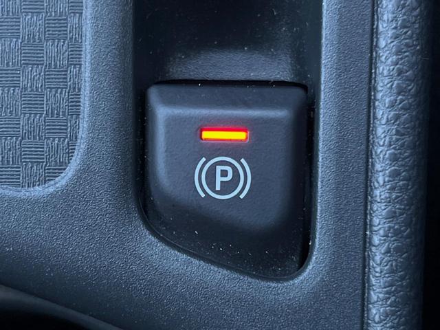 ヤリスクロス ハイブリッドZ 純正8型ナビ 全周囲カメラ 衝突被害軽減装置 レーダークルーズ 禁煙車 ドラレコ コーナーセンサー LEDヘッド ETC 純正18インチアルミ オートライト 前席シートヒーター ステアリングヒーター(36枚目)