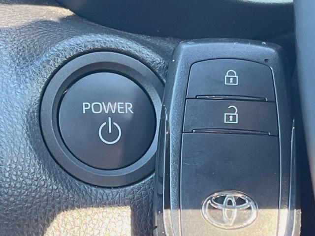 ヤリスクロス ハイブリッドZ 純正8型ナビ 全周囲カメラ 衝突被害軽減装置 レーダークルーズ 禁煙車 ドラレコ コーナーセンサー LEDヘッド ETC 純正18インチアルミ オートライト 前席シートヒーター ステアリングヒータ(10枚目)