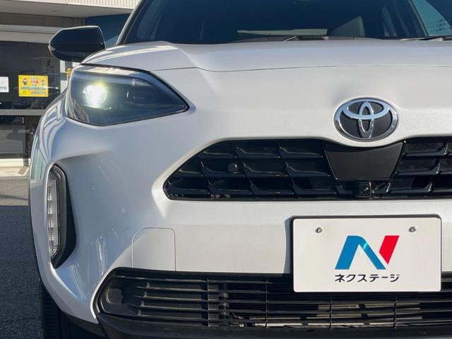 ヤリスクロス ハイブリッドZ 純正8型ナビ 全周囲カメラ 衝突被害軽減装置 レーダークルーズ 禁煙車 ドラレコ コーナーセンサー LEDヘッド ETC 純正18インチアルミ オートライト 前席シートヒーター ステアリングヒータ(14枚目)