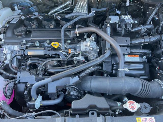 ヤリスクロス ハイブリッドZ 純正8型ナビ 全周囲カメラ 衝突被害軽減装置 レーダークルーズ 禁煙車 ドラレコ コーナーセンサー LEDヘッド ETC 純正18インチアルミ オートライト 前席シートヒーター ステアリングヒータ(19枚目)