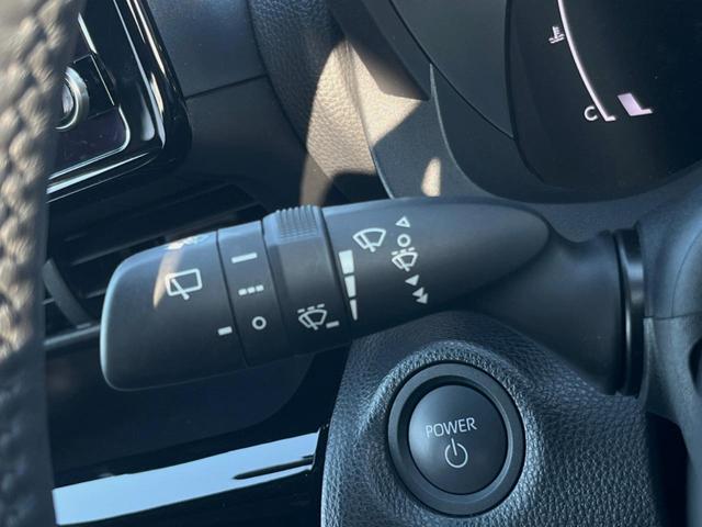 ヤリスクロス ハイブリッドZ 純正8型ナビ 全周囲カメラ 衝突被害軽減装置 レーダークルーズ 禁煙車 ドラレコ コーナーセンサー LEDヘッド ETC 純正18インチアルミ オートライト 前席シートヒーター ステアリングヒータ(24枚目)