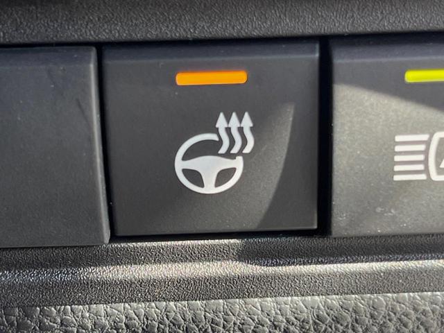 ヤリスクロス ハイブリッドZ 純正8型ナビ 全周囲カメラ 衝突被害軽減装置 レーダークルーズ 禁煙車 ドラレコ コーナーセンサー LEDヘッド ETC 純正18インチアルミ オートライト 前席シートヒーター ステアリングヒータ(40枚目)