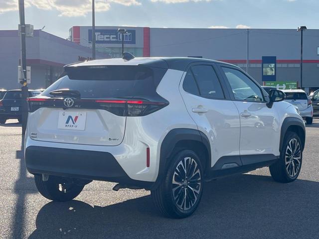 ヤリスクロス ハイブリッドZ 純正8型ナビ 全周囲カメラ 衝突被害軽減装置 レーダークルーズ 禁煙車 ドラレコ コーナーセンサー LEDヘッド ETC 純正18インチアルミ オートライト 前席シートヒーター ステアリングヒータ(48枚目)