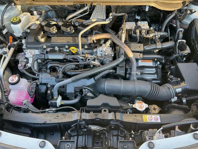 ヤリスクロス ハイブリッドZ 純正8型ナビ 全周囲カメラ 衝突被害軽減装置 レーダークルーズ 禁煙車 ドラレコ コーナーセンサー LEDヘッド ETC 純正18インチアルミ オートライト 前席シートヒーター ステアリングヒーター(19枚目)