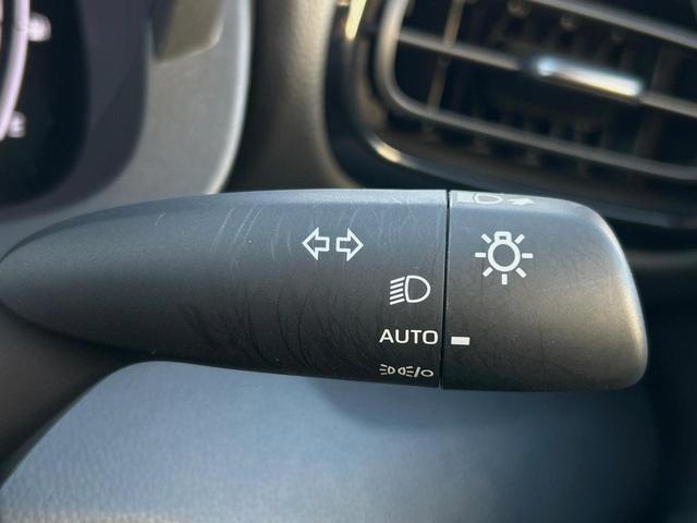 ヤリスクロス ハイブリッドZ 純正8型ナビ 全周囲カメラ 衝突被害軽減装置 レーダークルーズ 禁煙車 ドラレコ コーナーセンサー LEDヘッド ETC 純正18インチアルミ オートライト 前席シートヒーター ステアリングヒーター(25枚目)