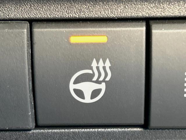 ヤリスクロス ハイブリッドZ 純正8型ナビ 全周囲カメラ 衝突被害軽減装置 レーダークルーズ 禁煙車 ドラレコ コーナーセンサー LEDヘッド ETC 純正18インチアルミ オートライト 前席シートヒーター ステアリングヒーター(46枚目)