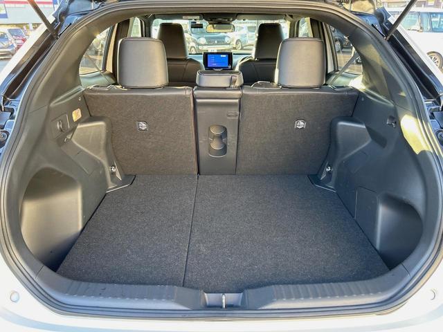 ヤリスクロス ハイブリッドZ 純正8型ナビ 全周囲カメラ 衝突被害軽減装置 レーダークルーズ 禁煙車 ドラレコ コーナーセンサー LEDヘッド ETC 純正18インチアルミ オートライト 前席シートヒーター ステアリングヒーター(48枚目)