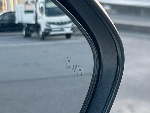 ヤリスクロス ハイブリッドZ 純正8型ナビ 全周囲カメラ 衝突被害軽減装置 レーダークルーズ 禁煙車 ドラレコ コーナーセンサー LEDヘッド ETC 純正18インチアルミ オートライト 前席シートヒーター ステアリングヒーター(51枚目)