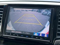 【バックカメラ】駐車時に後方がリアルタイム映像で確認できます。大型商業施設や立体駐車場での駐車時や、夜間のバック時に大活躍！運転スキルに関わらず、今や必須となった装備のひとつです！ 7