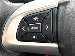 【ステアリングスイッチ】運転中、前方から目線をそらすことなく、オーディオ等の操作が可能な便利機能！安心＆快適なドライブを演出してくれます♪ 6