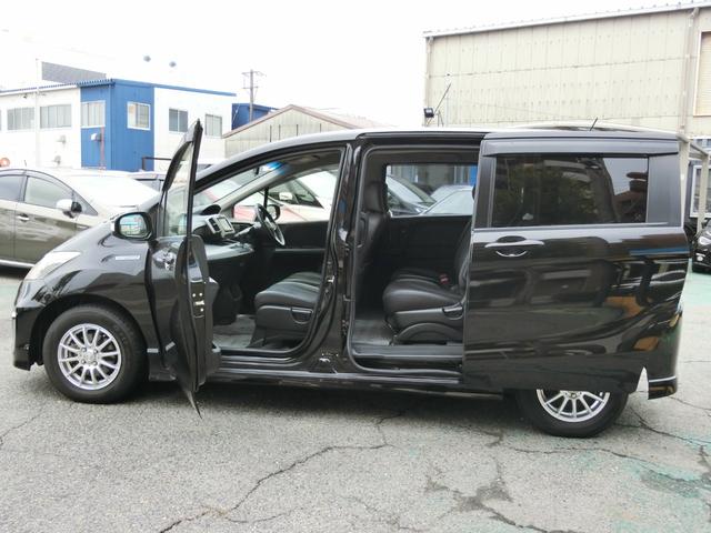 フリードハイブリッド ハイブリッド プレミアムエディション プレミア故障保証ゴールド1年付 両側パワースライドドア 純正ナビ フルセグ BT Bカメラ 純正FDモニター ハーフレザーシート 革巻ステアリング スマートキー2個 ETC HIDヘッドライト(10枚目)