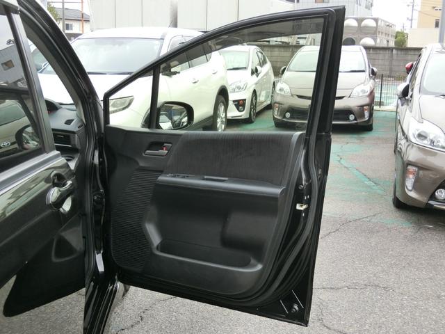 フリードハイブリッド ハイブリッド プレミアムエディション プレミア故障保証ゴールド1年付 両側パワースライドドア 純正ナビ フルセグ BT Bカメラ 純正FDモニター ハーフレザーシート 革巻ステアリング スマートキー2個 ETC HIDヘッドライト(14枚目)