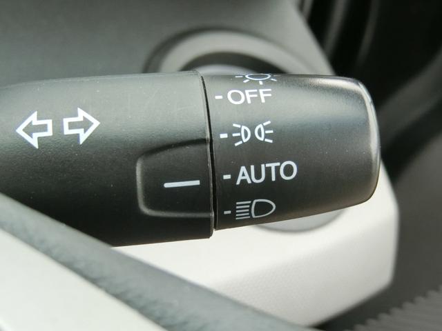 フリードハイブリッド ハイブリッド プレミアムエディション プレミア故障保証ゴールド1年付 両側パワースライドドア 純正ナビ フルセグ BT Bカメラ 純正FDモニター ハーフレザーシート 革巻ステアリング スマートキー2個 ETC HIDヘッドライト(19枚目)