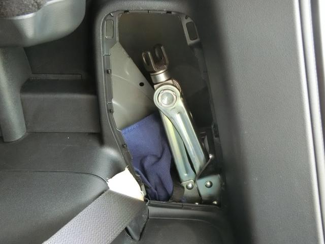 フリードハイブリッド ハイブリッド プレミアムエディション プレミア故障保証ゴールド1年付 両側パワースライドドア 純正ナビ フルセグ BT Bカメラ 純正FDモニター ハーフレザーシート 革巻ステアリング スマートキー2個 ETC HIDヘッドライト(42枚目)