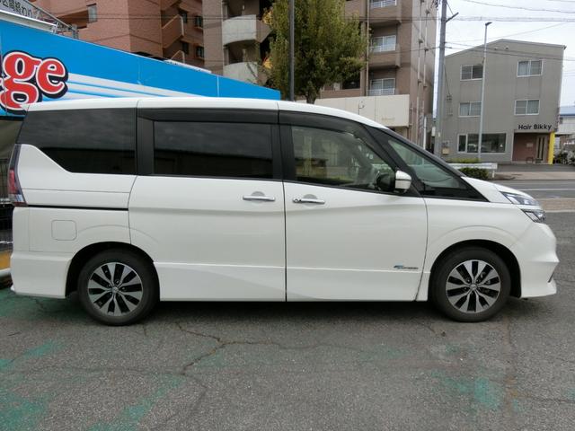 セレナ ハイウェイスター　プレミア故障保証プラチナ２年付　純正ＳＤナビ　フルセグ　ＢＴ　アラウンドビューモニター　衝突被害軽減装置　ＷＰスライドドア　クルコン　ＥＴＣ　ＬＥＤヘッド　純正１６ＡＷ　インテリジェントキー２個（9枚目）