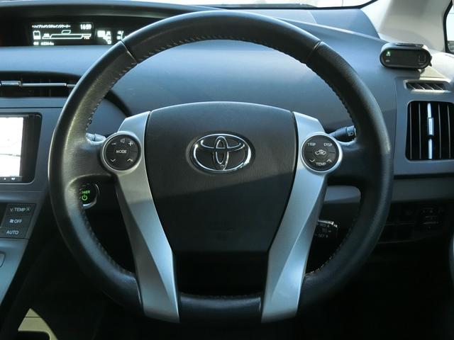 プリウス S LEDエディション LEDヘッドライト クルーズコントロール 踏み間違い抑制装置 ストラーダナビ ETC Bカメラ 純正15AW オートライト スマートキー2個(16枚目)