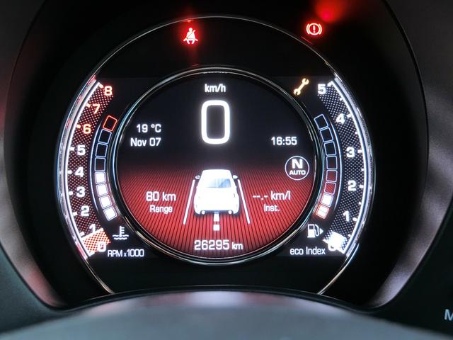 アバルト５００ ベースグレード　走行２６２９５Ｋｍ　カロッエリアナビ　フルセグ　ＢＴ　Ｂカメラ　　　ＨＩＤヘッドライト　フォグランプ　パドルシフト　純正１６ＡＷ　キーレスキー（2枚目）