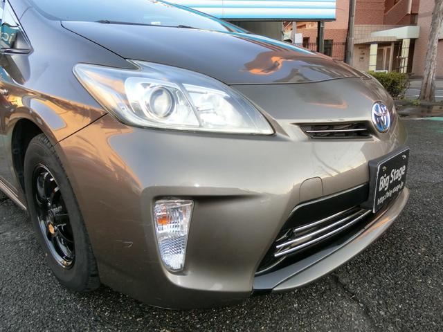 プリウス Ｓマイコーデ　プレミア故障保証ゴールドプラン１年　ストラーダナビ　ＢＴ　フルセグ　ＤＶＤ再生　Ｂカメラ　ＨＩＤ　オートライト　ＥＴＣ　社外ドライブレコーダー　合皮コンビシート　スマートキー２個　社外１５ＡＷ（9枚目）