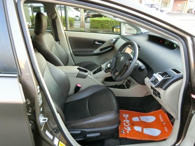 プリウス Ｓマイコーデ　プレミア故障保証ゴールドプラン１年　ストラーダナビ　ＢＴ　フルセグ　ＤＶＤ再生　Ｂカメラ　ＨＩＤ　オートライト　ＥＴＣ　社外ドライブレコーダー　合皮コンビシート　スマートキー２個　社外１５ＡＷ（36枚目）
