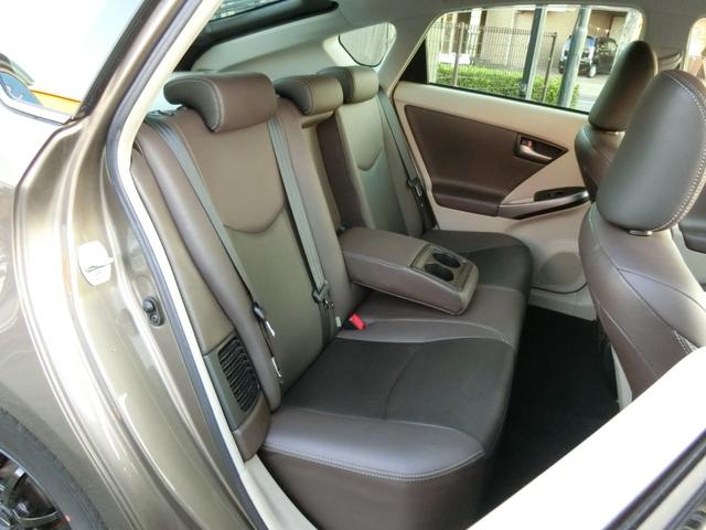 プリウス Ｓマイコーデ　プレミア故障保証ゴールドプラン１年　ストラーダナビ　ＢＴ　フルセグ　ＤＶＤ再生　Ｂカメラ　ＨＩＤ　オートライト　ＥＴＣ　社外ドライブレコーダー　合皮コンビシート　スマートキー２個　社外１５ＡＷ（42枚目）