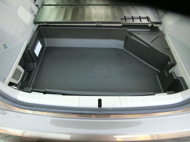 プリウス Ｓマイコーデ　プレミア故障保証ゴールドプラン１年　ストラーダナビ　ＢＴ　フルセグ　ＤＶＤ再生　Ｂカメラ　ＨＩＤ　オートライト　ＥＴＣ　社外ドライブレコーダー　合皮コンビシート　スマートキー２個　社外１５ＡＷ（48枚目）