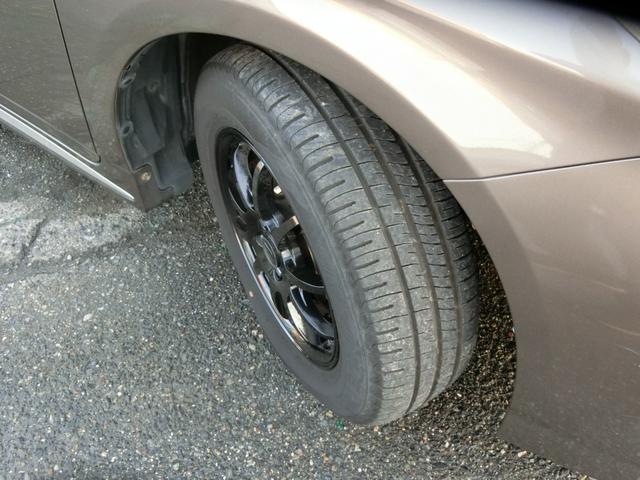 プリウス Ｓマイコーデ　プレミア故障保証ゴールドプラン１年　ストラーダナビ　ＢＴ　フルセグ　ＤＶＤ再生　Ｂカメラ　ＨＩＤ　オートライト　ＥＴＣ　社外ドライブレコーダー　合皮コンビシート　スマートキー２個　社外１５ＡＷ（50枚目）