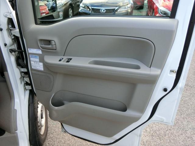 エブリイ ＰＣ　プレミア故障保証ゴールドプラン１年　ハイルーフ　キーレス　両側スライドドア　Ｗエアバッグ　前席パワーウインドウ　　　　２ＷＤ　オーバーヘッドシェル　オートギアシフト　　　　　走行３４０２５Ｋｍ（18枚目）